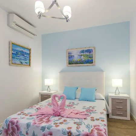 Holiday home Bella Lucia 3. Piscina Climatizada, Wifi, Bbq. Corralejo